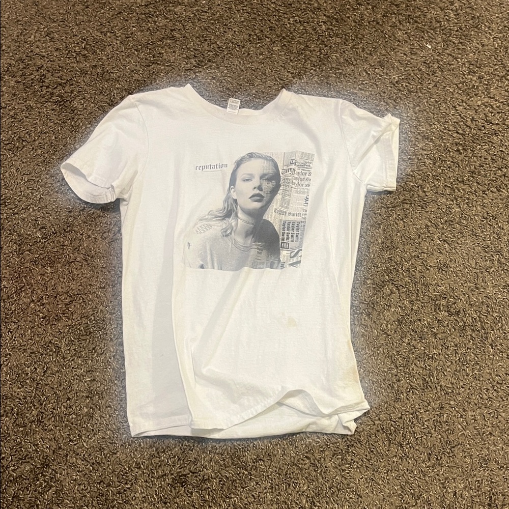 Anvil White Graphic Short Sleeve Tee